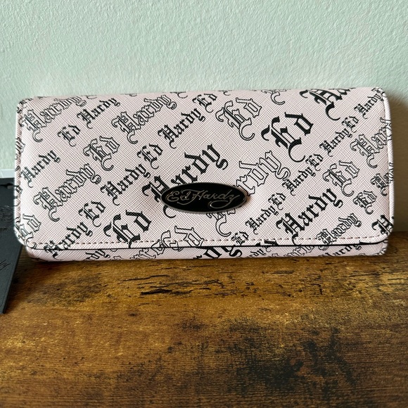 Ed Hardy Light Pink and Black Graphic Monogram Long Wallet NWT - Picture 7 of 8